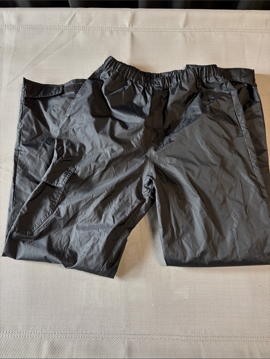 Columbia Other - Columbia Black and Light Gray Elastic Waist Shell rain Pants sz M NWOT